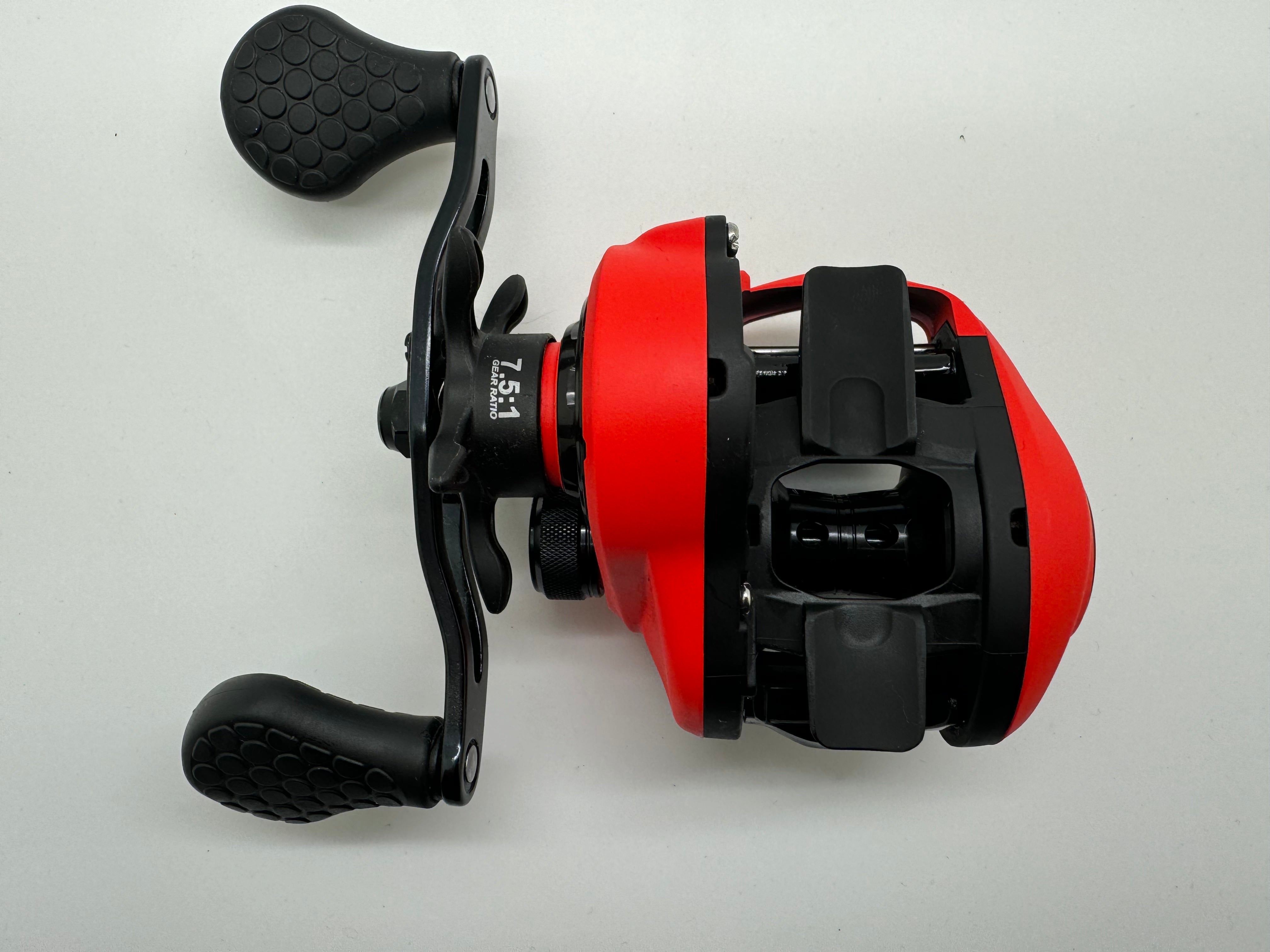 Lew's MHS1SH Mach Smash Speed Spool SLP Baitcast Reel, RH Black/Red Used No Box